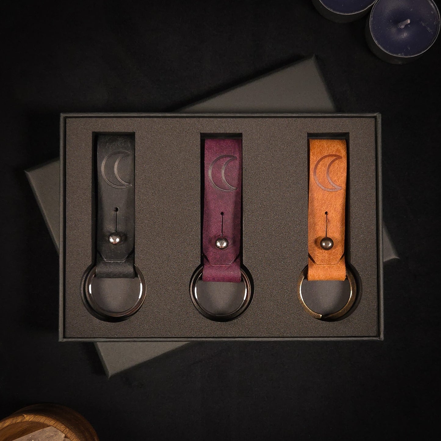 Handmade Leather Keychain Gift Set (Moon)
